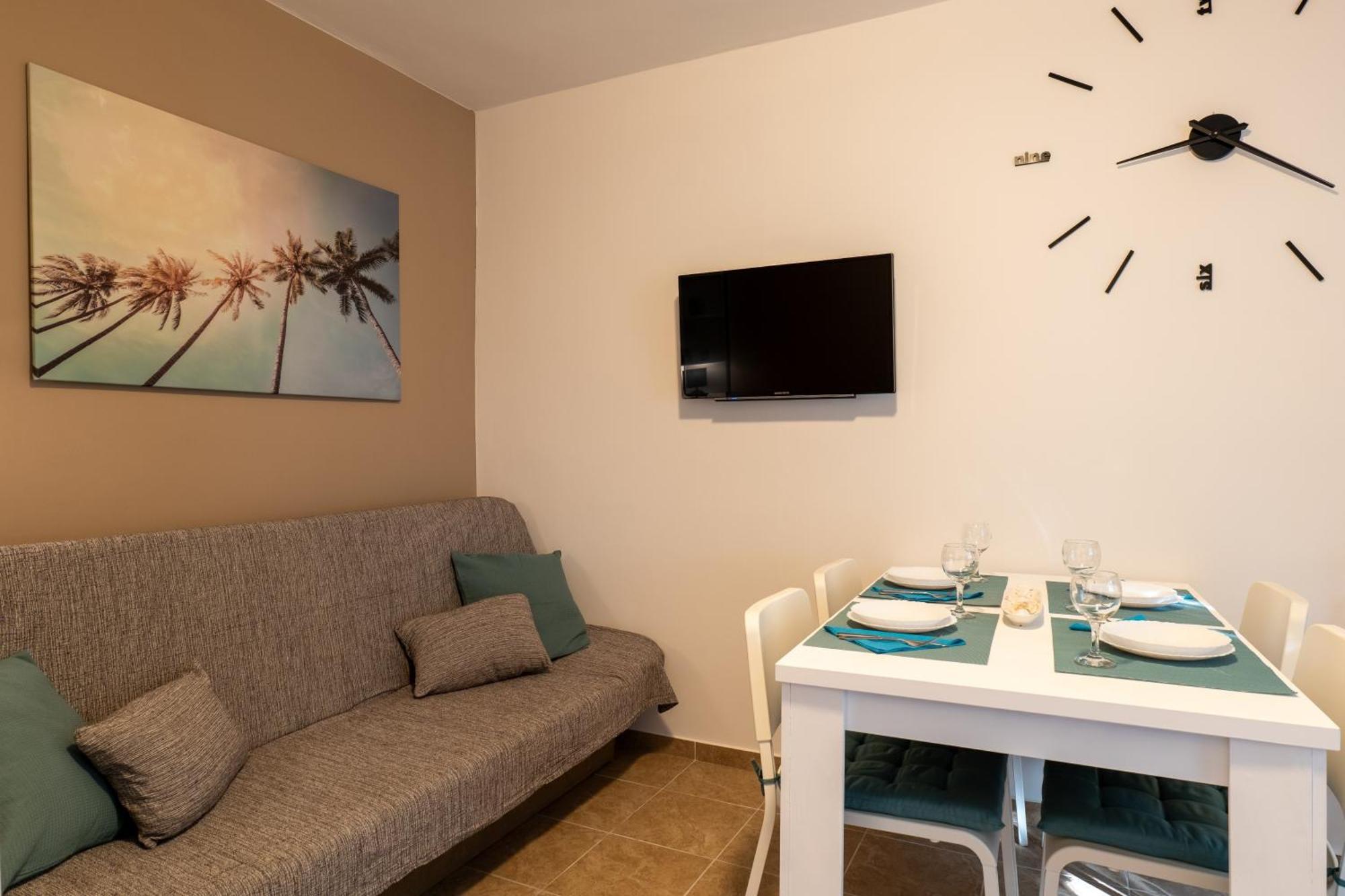 Apartment Wish - Two Bedrooms With 2 Ac Renewed Đảo Pag Ngoại thất bức ảnh